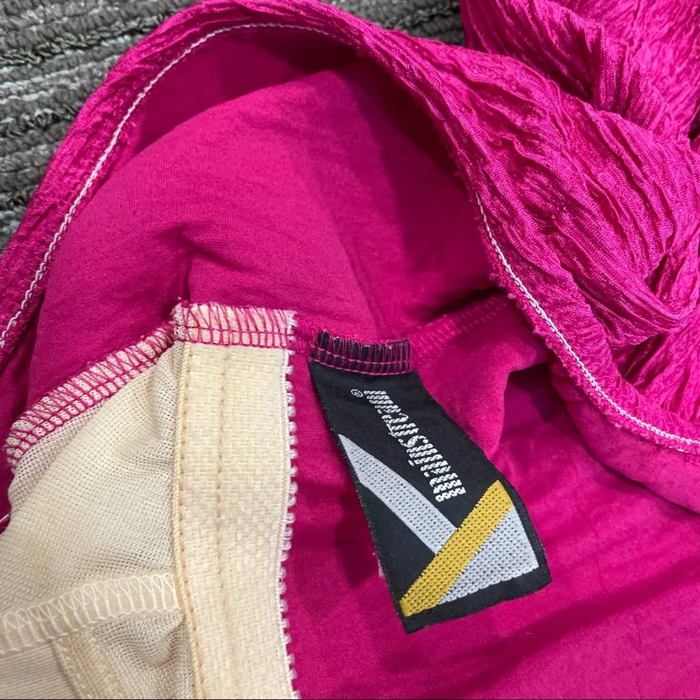 Vintage Y2K Magenta Textured Stretch One Piece Swimsuit Sz Large